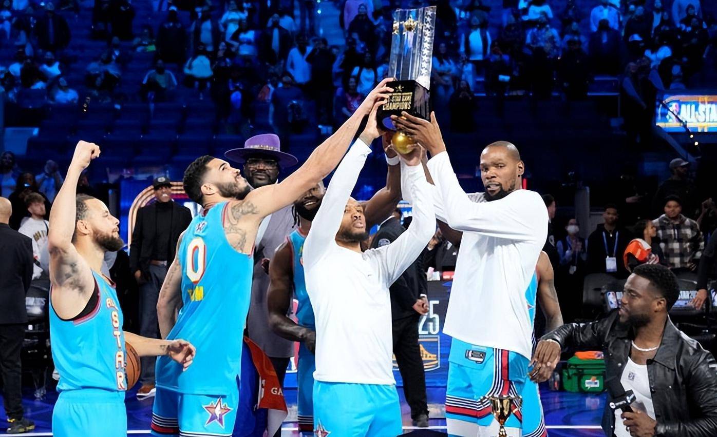 开云官网-NBA全明星周末抢眼表现，球迷狂欢气氛高涨