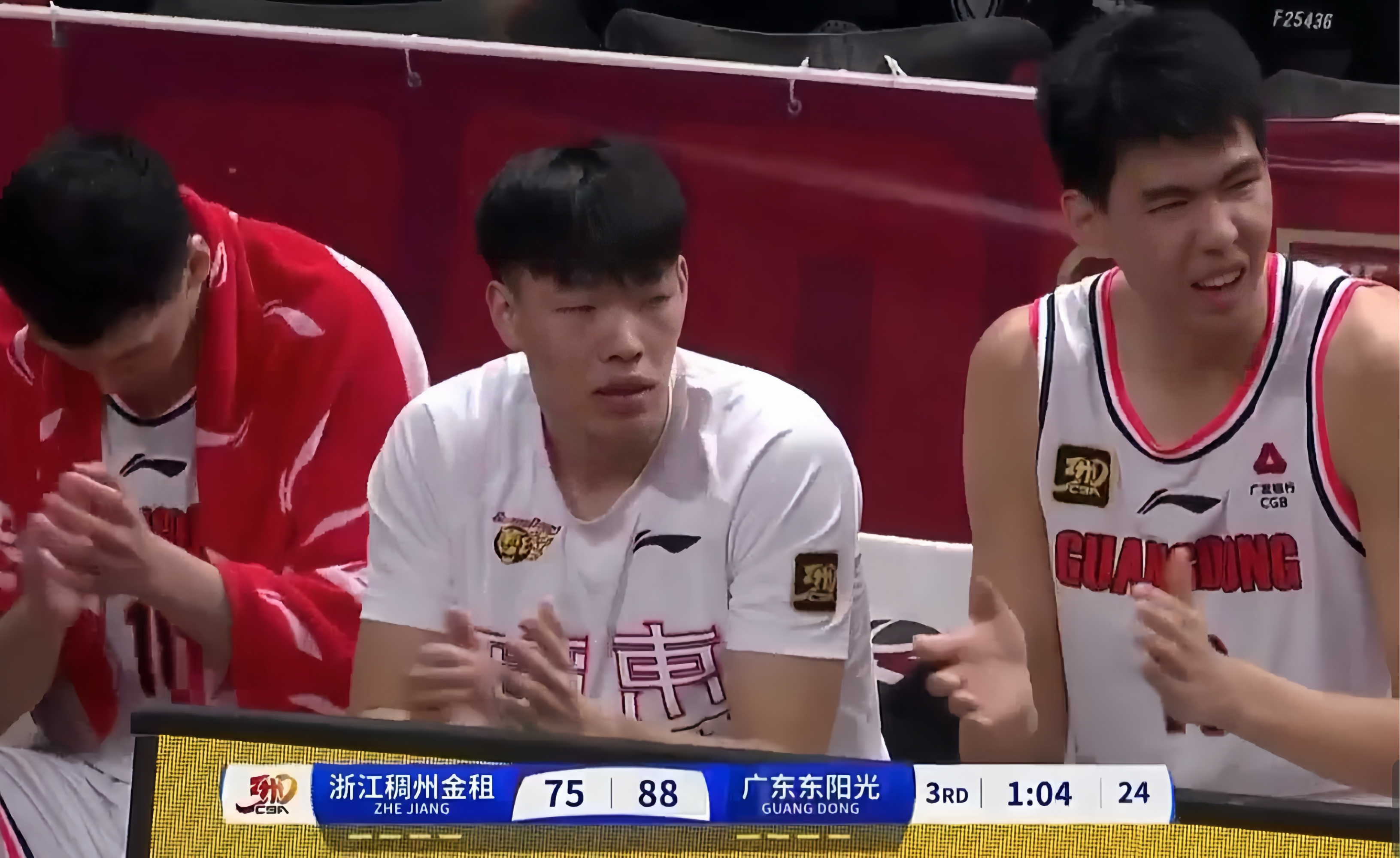 开云平台-江苏男篮大胜广东，结束连败势头