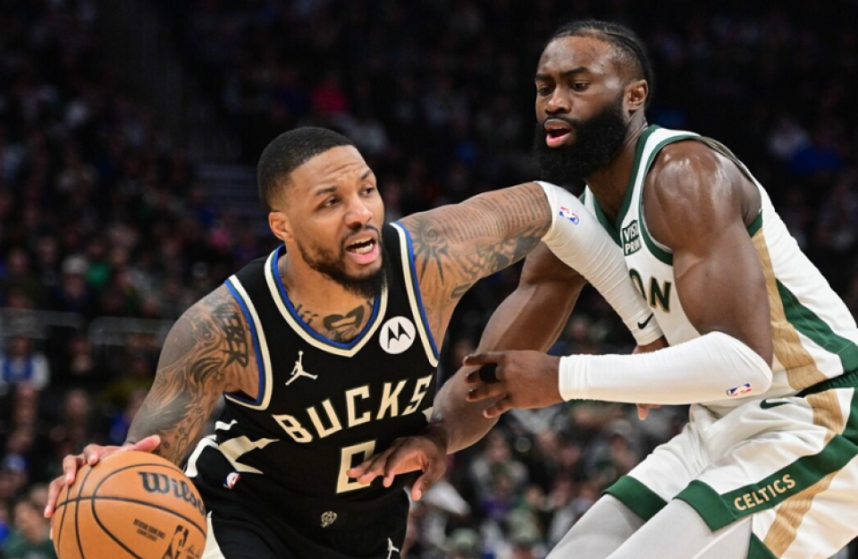 爵士主帅调整阵容迎战雄鹿,决胜时刻即将到来 爵士主帅调整阵容迎战雄鹿,决胜时刻即将到来