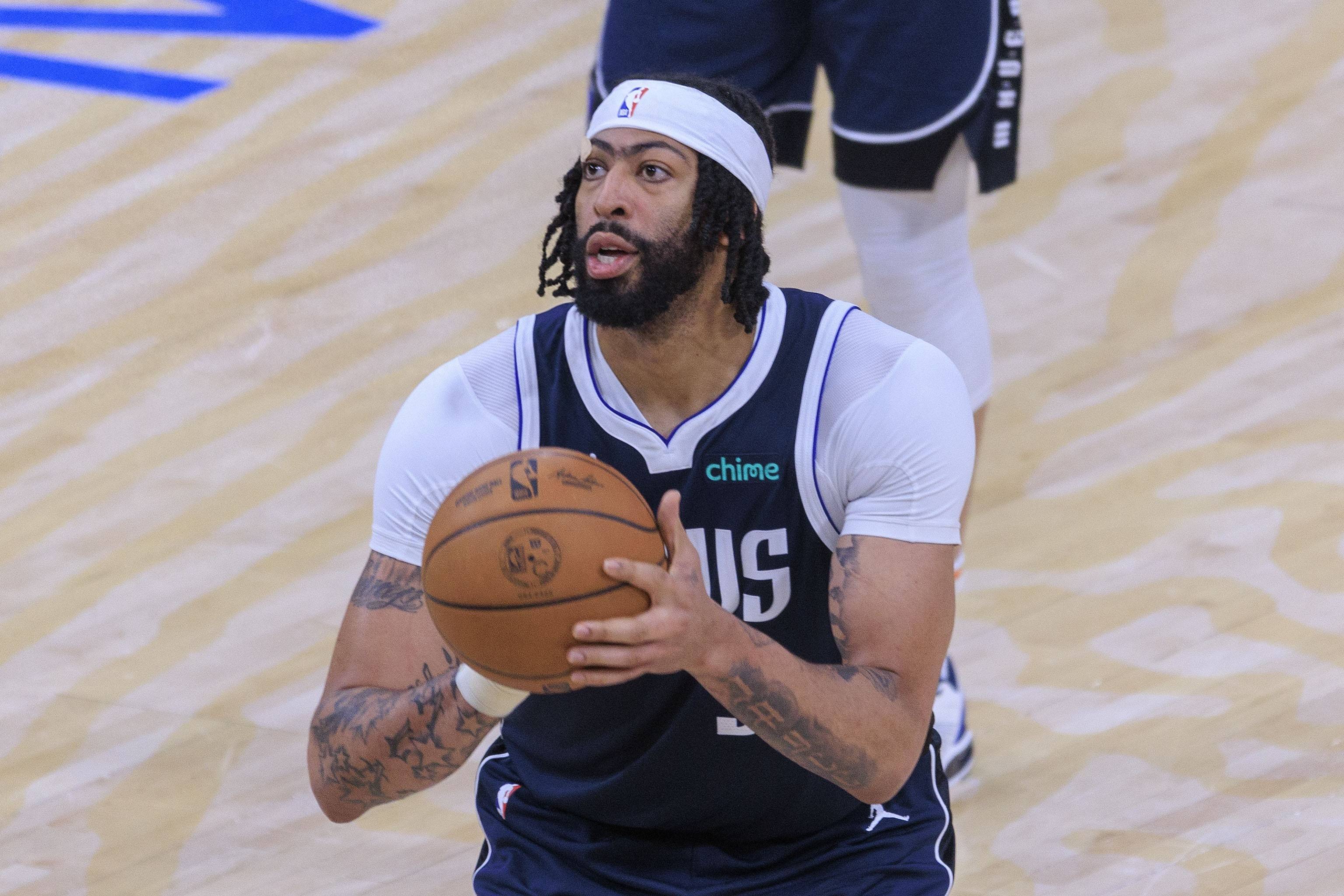 湖人继续不败，对阵独行侠再次取得胜利