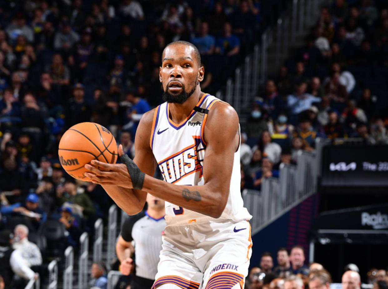 开云平台-勇士队终场逆转，成功击败太阳队