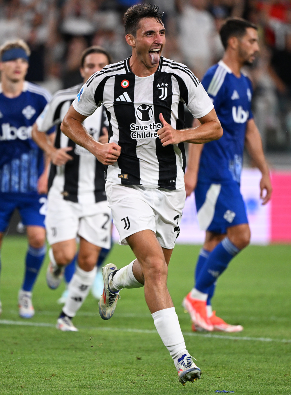 开云平台-尤文图斯新帅上任，球迷期待新赛季表现