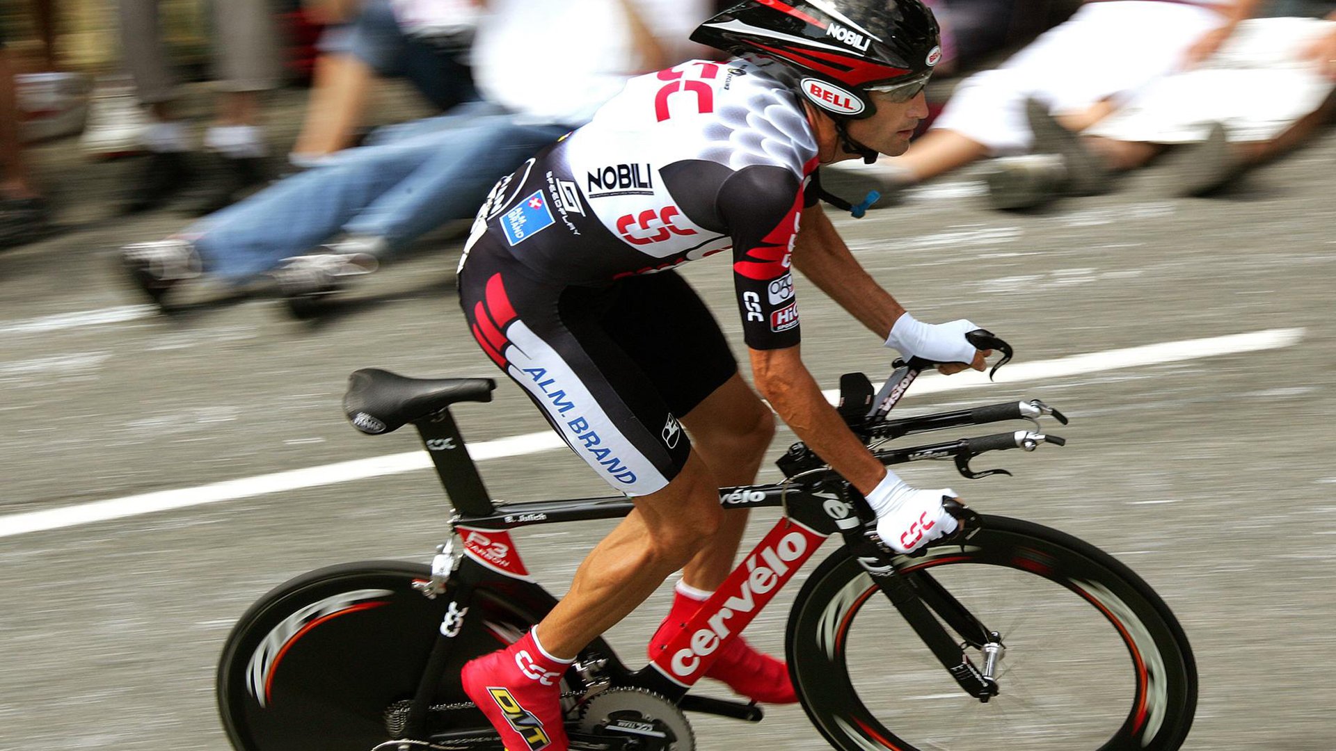 开云体育app-时间与空间的悖论，蒂姆用总决赛绝杀，完成对红土王权的隐秘革命